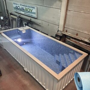 Piscina contenedore de 6 m x 2,44 m
