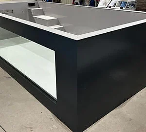 PISCINA DE POLIPROPILENO SOKI DE 6,5 M x 2,5 M CON VENTANA DE 4 M